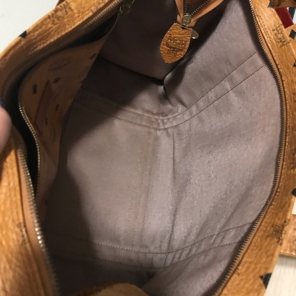 MCM Shopper Tote🌹 - Picture 11 of 13